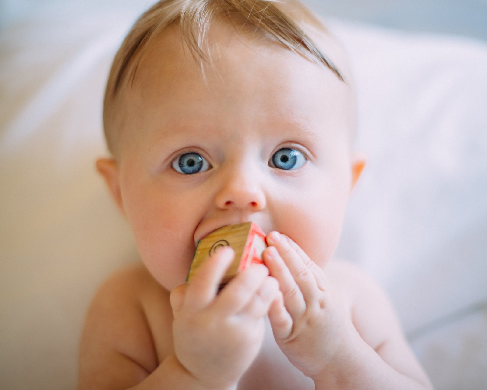 The Truth About Sleep, Teething & Regressions: They Can Coexist